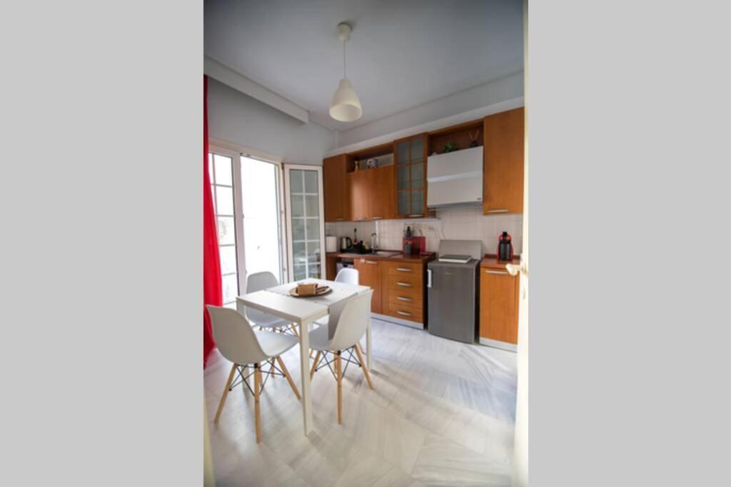 Your Cozy Downtown Home - Apartment لاريسا المظهر الخارجي الصورة