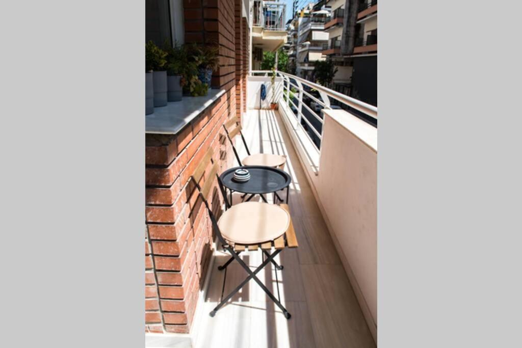 Your Cozy Downtown Home - Apartment لاريسا المظهر الخارجي الصورة
