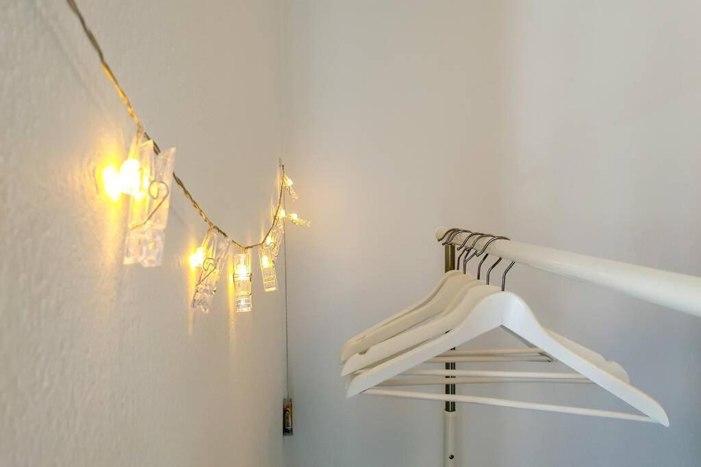 Your Cozy Downtown Home - Apartment لاريسا المظهر الخارجي الصورة
